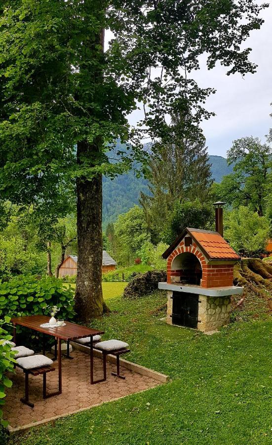 Pocitniska Hisa Eros Villa Bohinj Exteriör bild